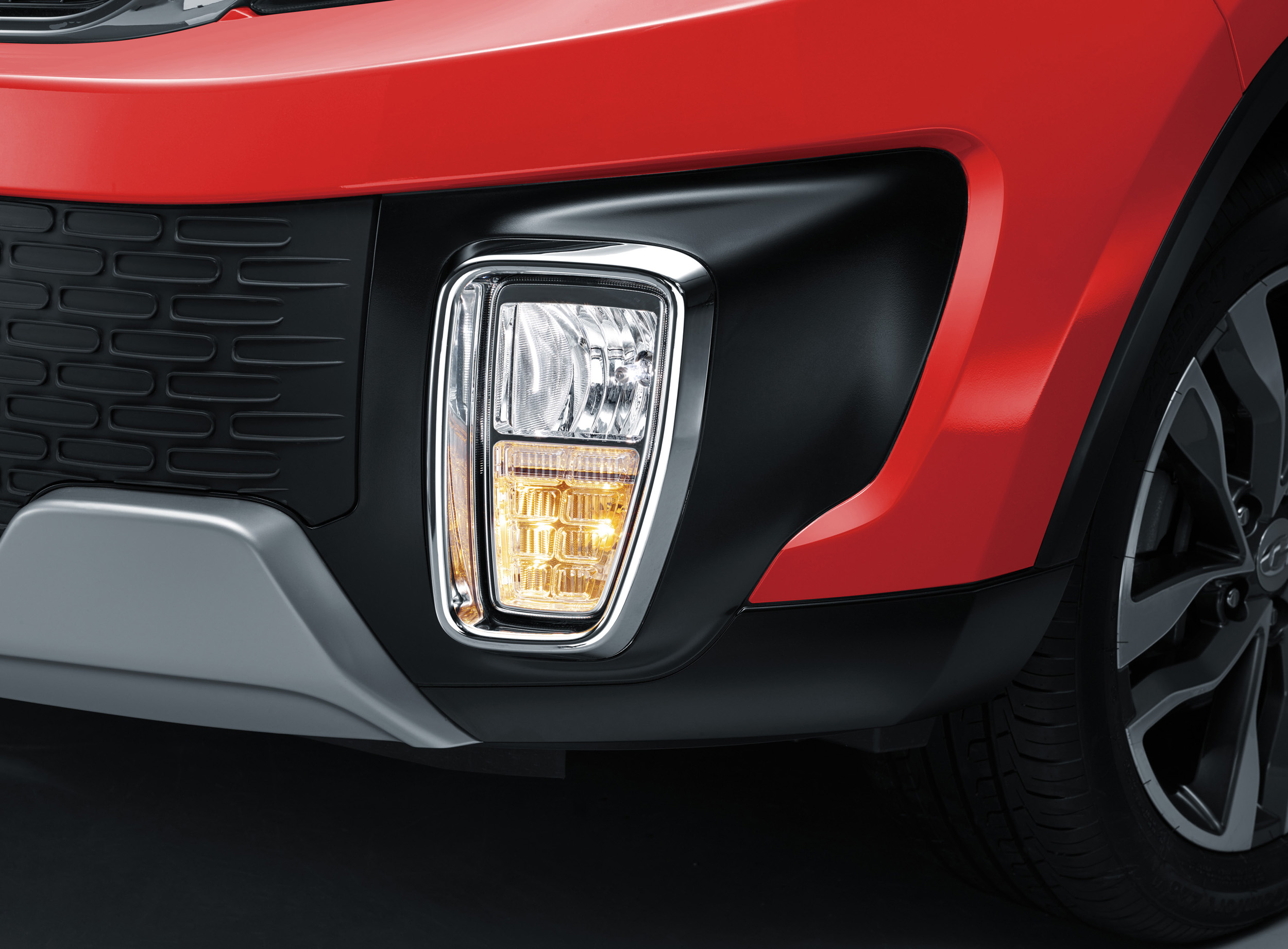 广告摄影 汽车广告摄影 昌河Q35 雾灯拍摄,广告摄影 汽车广告摄影 昌河Q35 雾灯拍摄